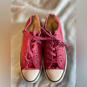 Red Converse